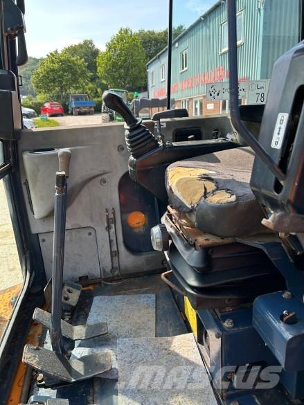 Hanix H56C Construction - Others