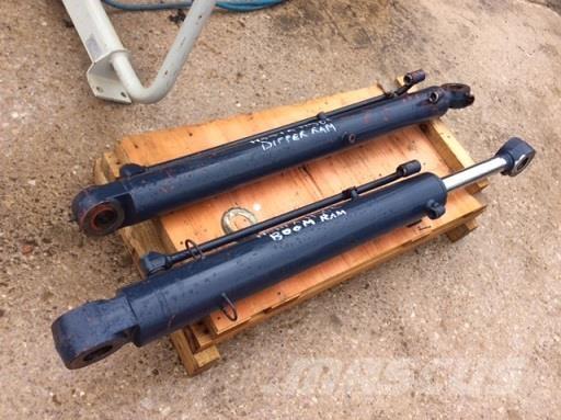 Hanix H56C BOOM RAM Construction - Others