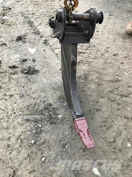  RIPPER TOOTH JCB 3CX Buckets