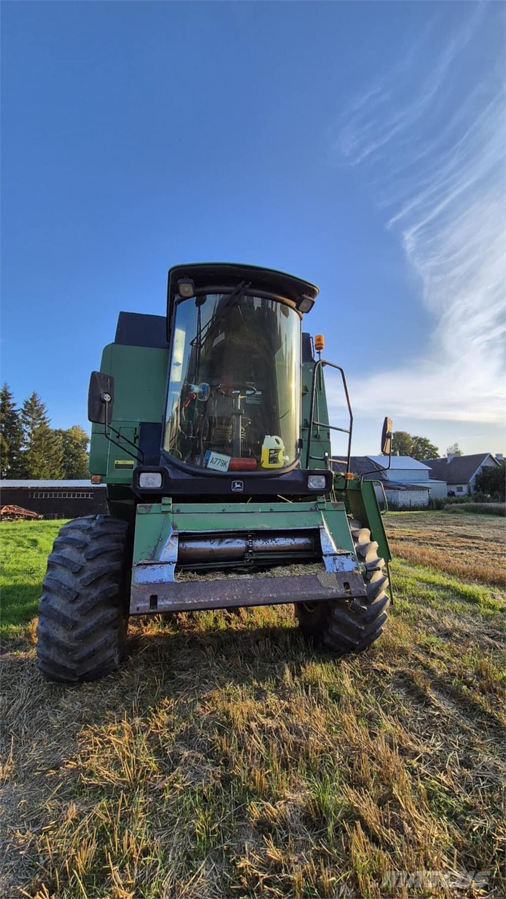John Deere 1177 Combine harvesters