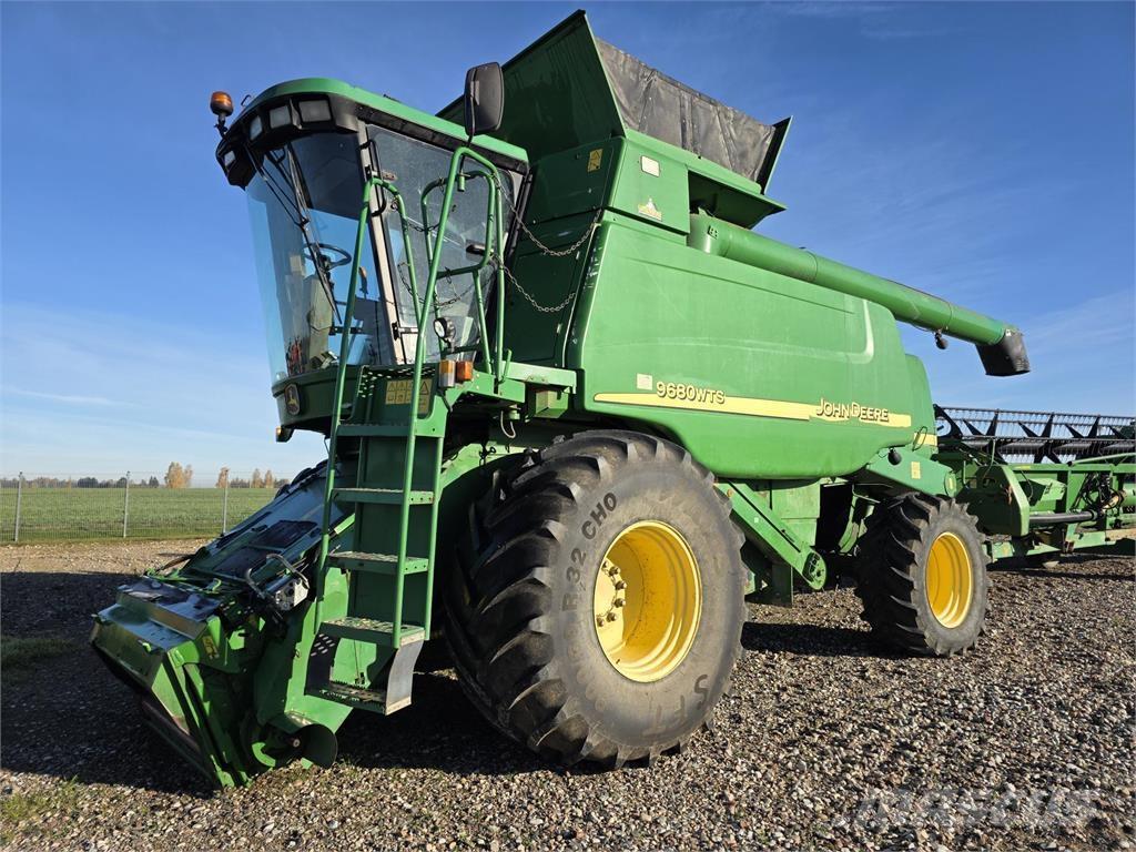 John Deere 9680 WTS Combine harvesters