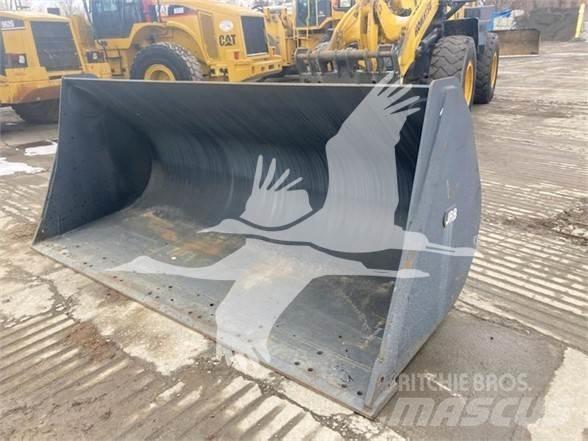 JRB 420 SERIES Buckets