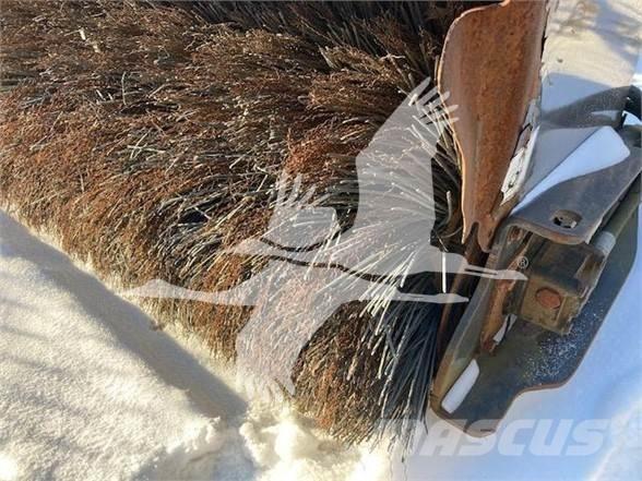 Sweepster QC 8 Sweepers