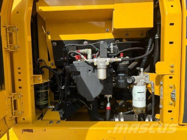 Komatsu PC 210 LC-11 Crawler excavators