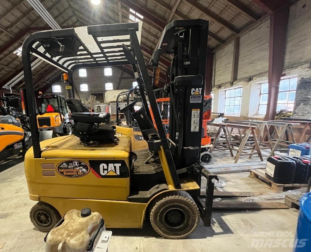 CAT EP 25 Electric forklift trucks