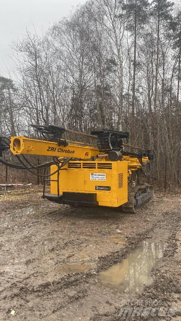 Klemm KR806-1 Piling rigs