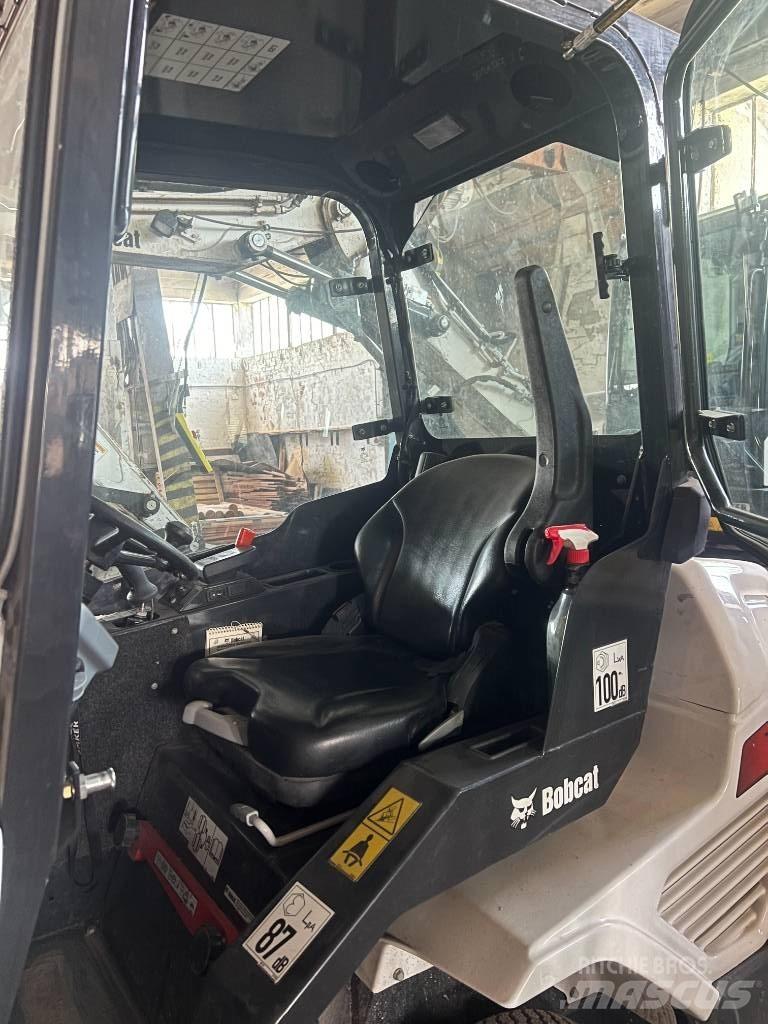 Bobcat L 23 Mini loaders