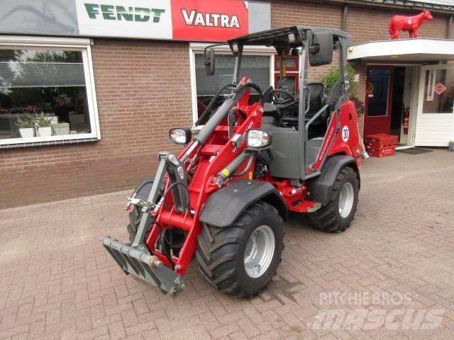 Weidemann 1390 Multi purpose loaders