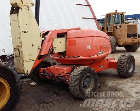 JLG AJ 600 Compact self-propelled boom lifts