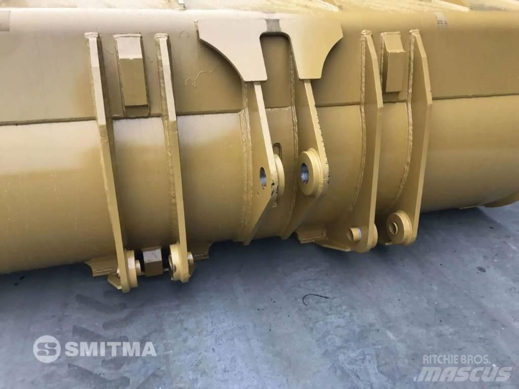 CAT 966G Buckets