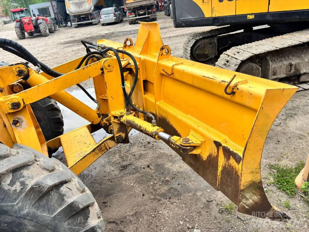 Dressta RD-165C Graders