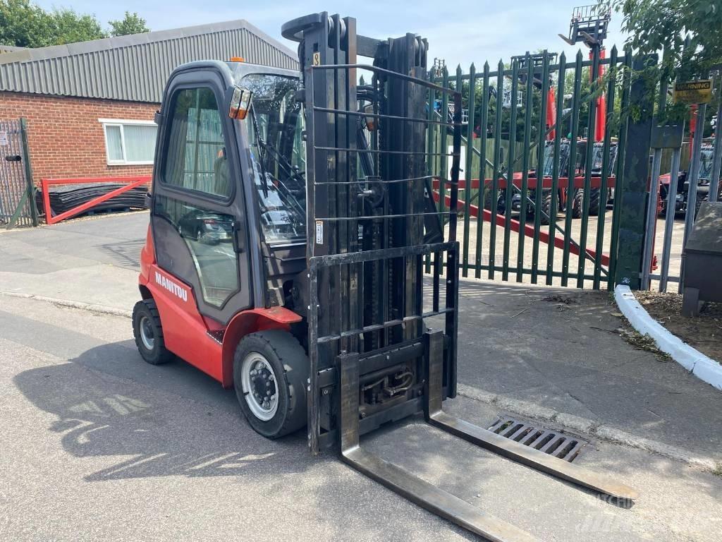 Manitou Mi25D Diesel trucks