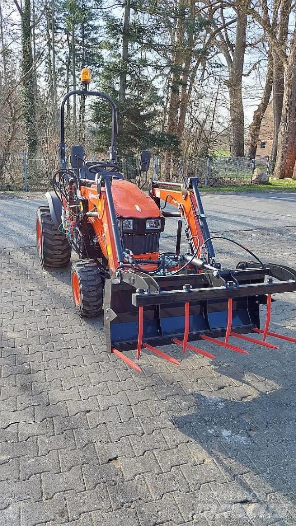 Avenger 26 Tractors