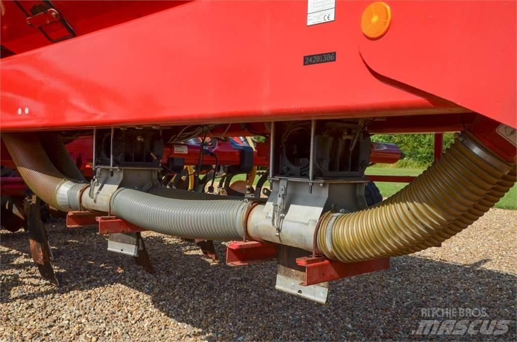 Horsch Focus 6 TD Precision sowing machines