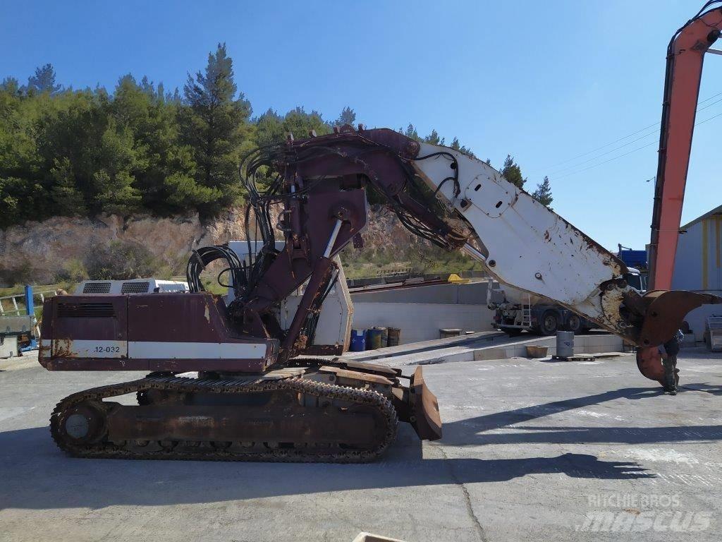 Liebherr 932T Crawler excavators