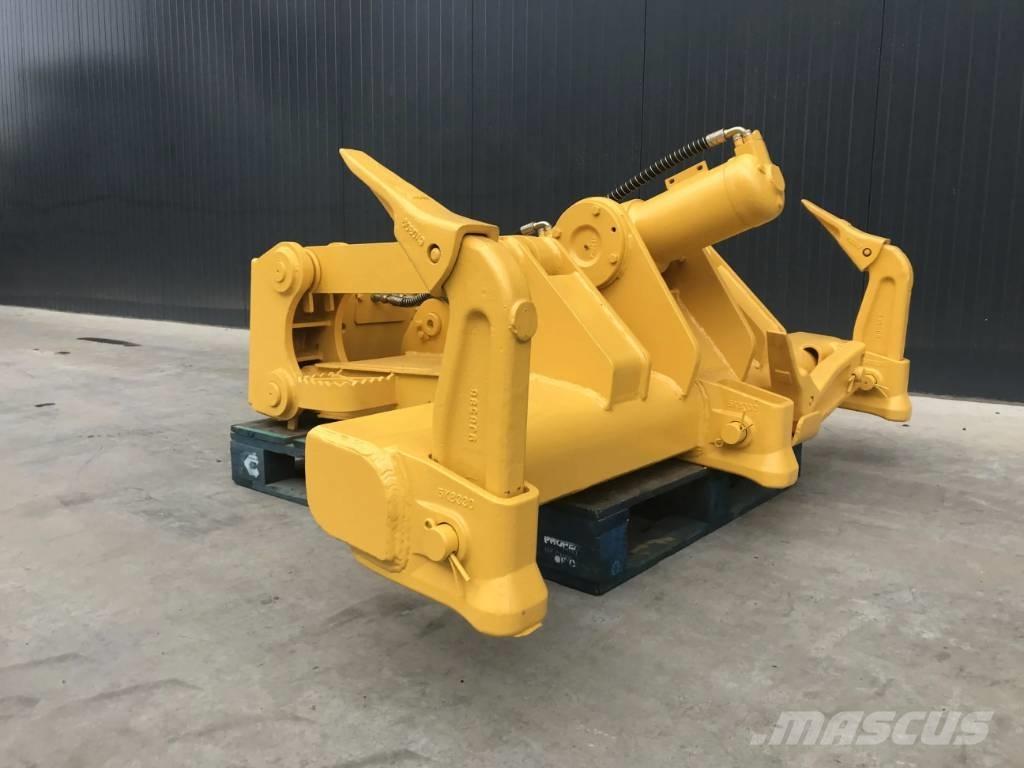 Komatsu D51 Scarifiers