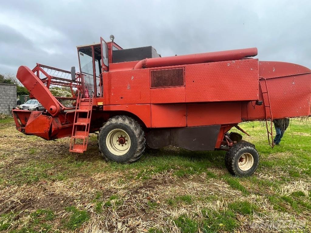 Laverda M132 Combine harvesters