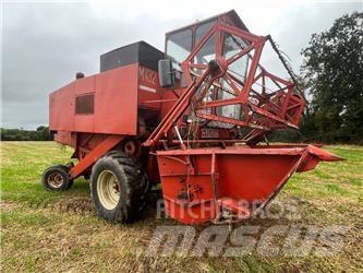 Laverda M132 Combine harvesters