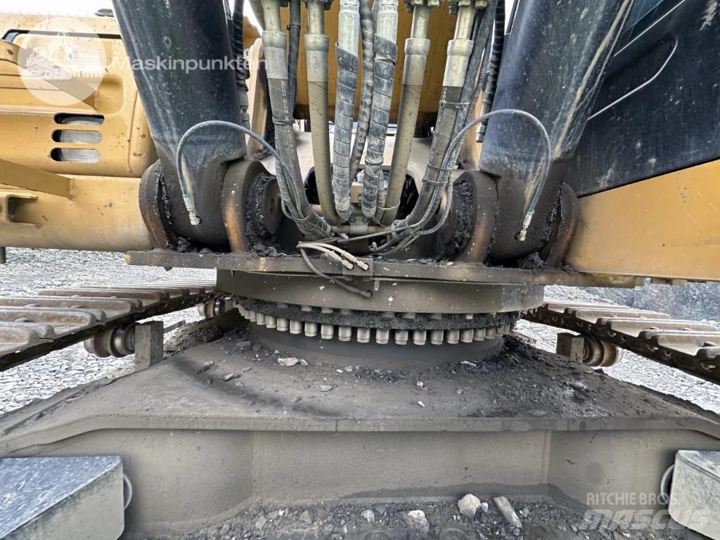 CAT 352 F Crawler excavators
