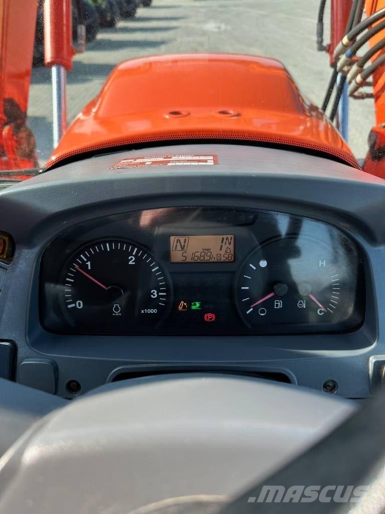 Kubota M 135 GX Tractors