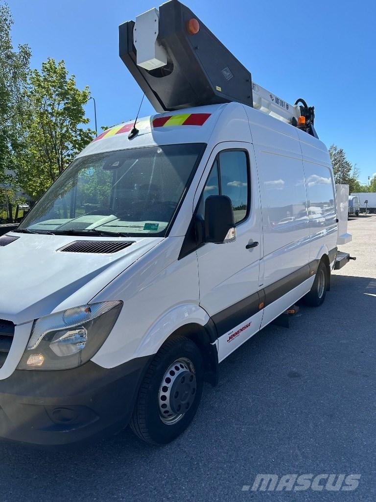VERSALIFT VDT-170-F Truck & Van mounted aerial platforms