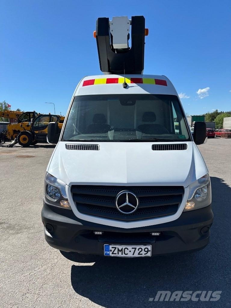 VERSALIFT VDT-170-F Truck & Van mounted aerial platforms