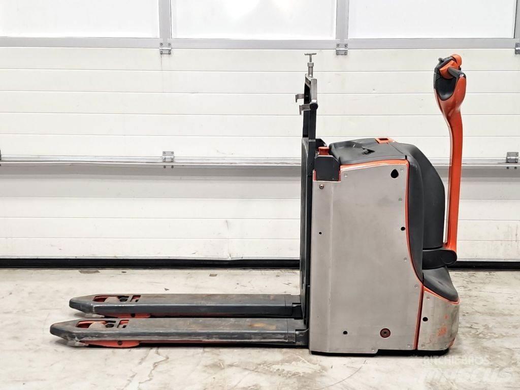 Linde T16L Low lifter