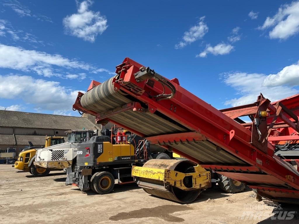Sandvik QE 141 Mobile screeners
