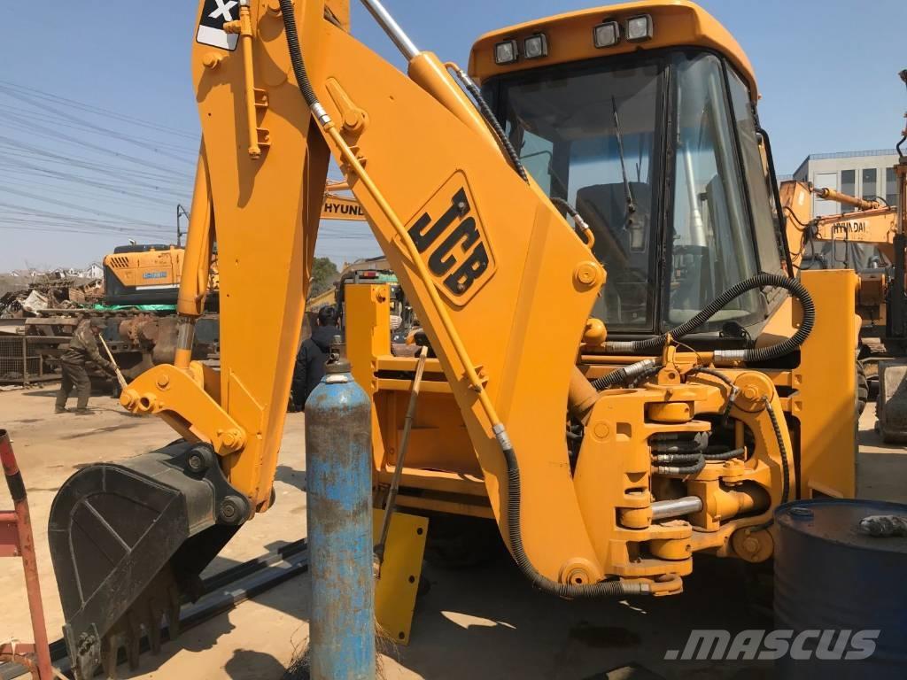 JCB 4 CX Backhoe loaders