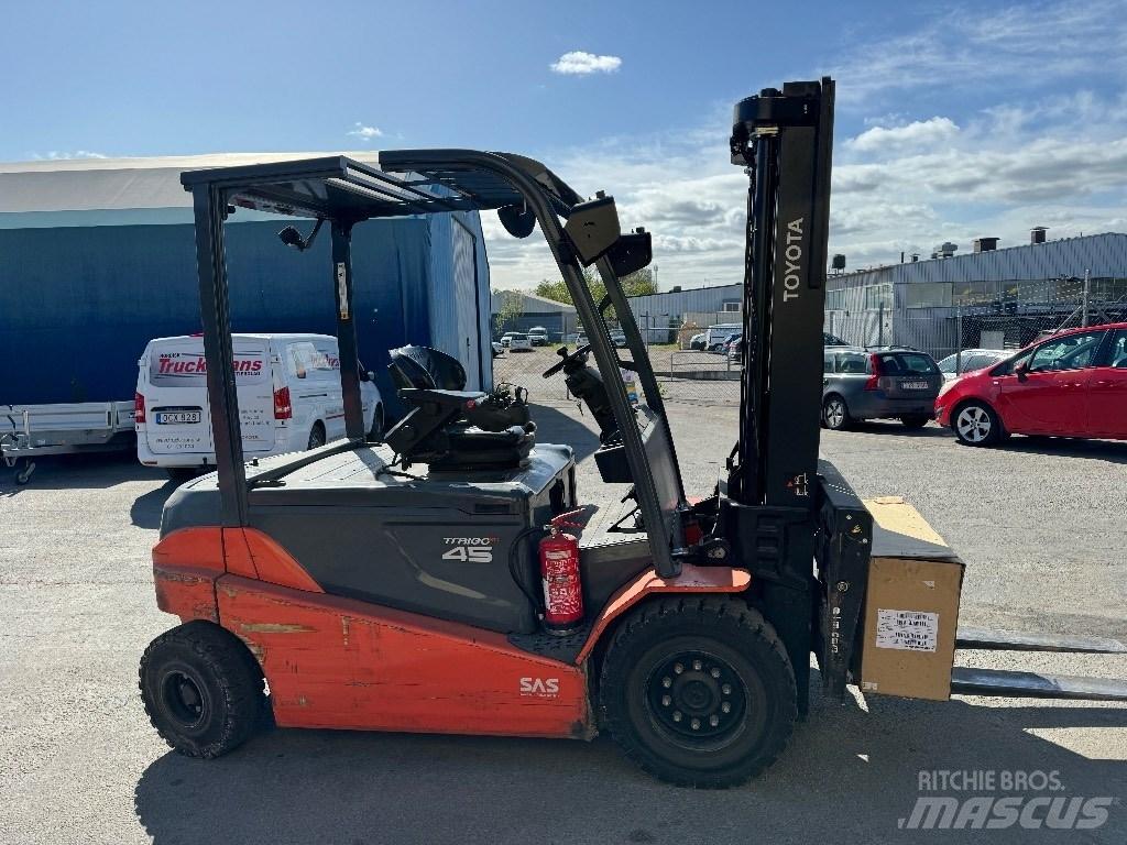 Toyota 8FBMT45 Electric forklift trucks