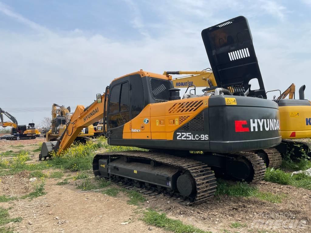 Hyundai 225LC-9S Crawler excavators