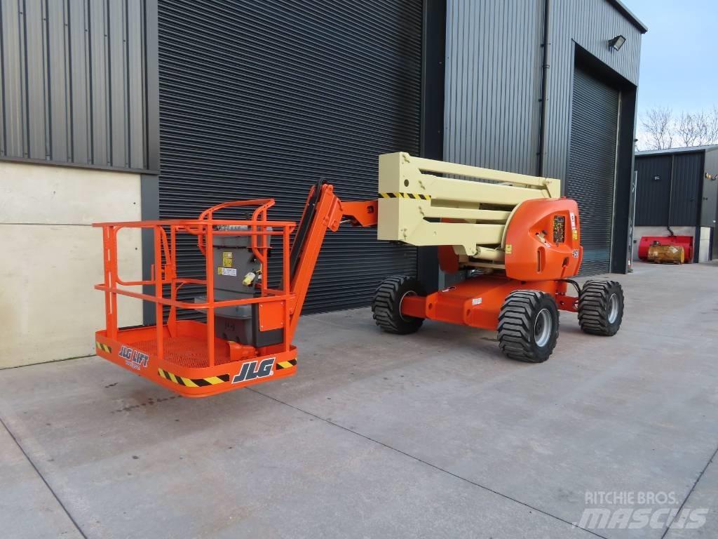 JLG 450 AJ Articulated boom lifts