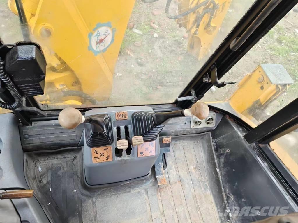 JCB 3 CX Backhoe loaders