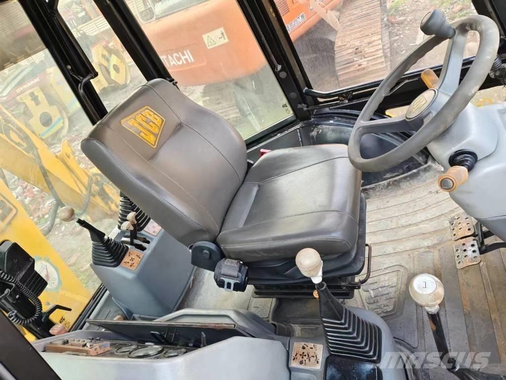 JCB 3 CX Backhoe loaders