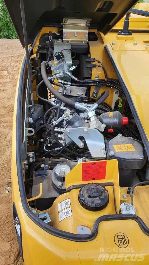 Komatsu PC88 MR-11E0 Midi excavators  7t - 12t