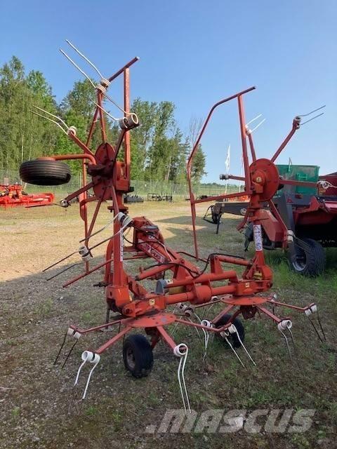 SIP 555 Rakes and tedders