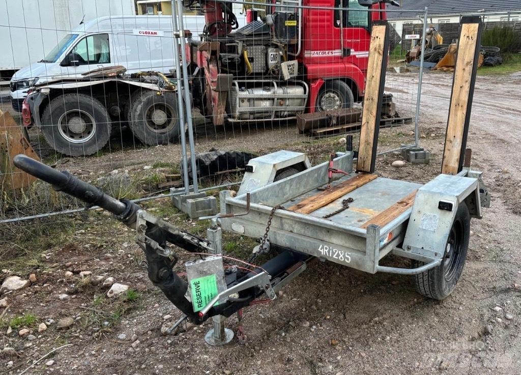 Moiroud TB 1250 Vehicle transport trailers