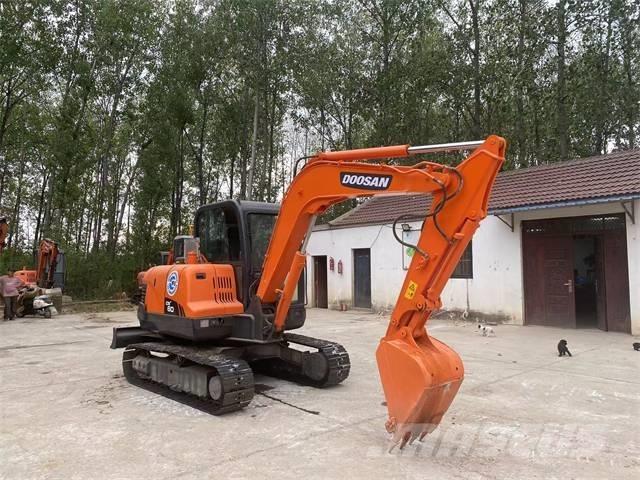 Doosan DX60 Crawler excavators