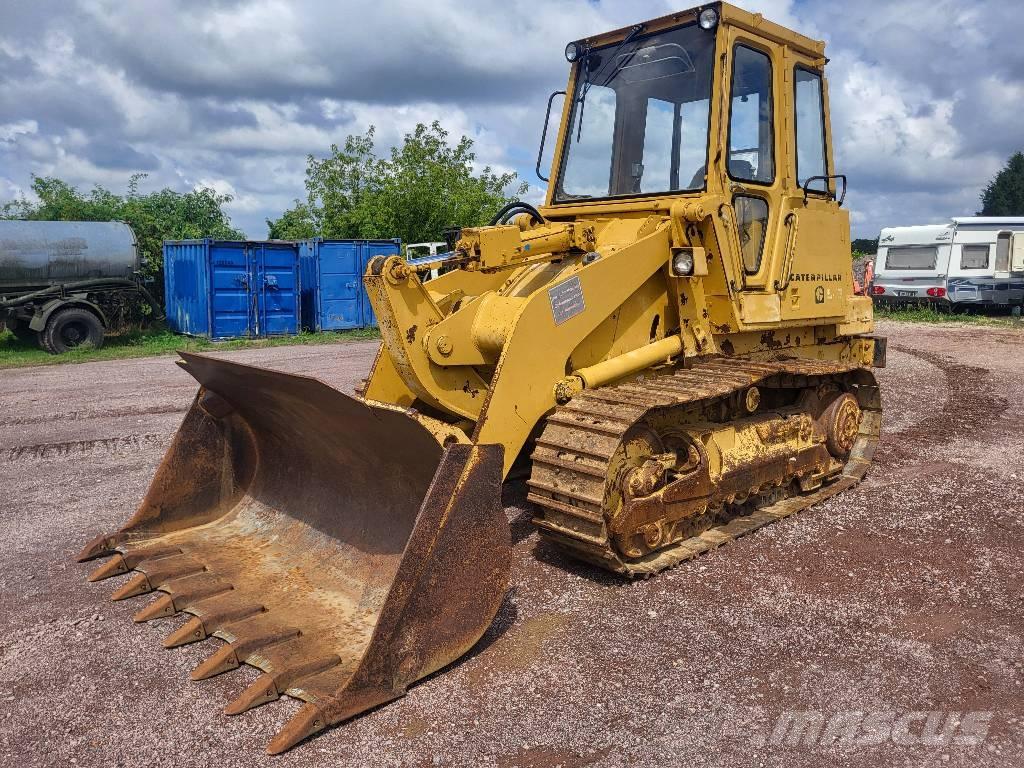 CAT 943 Crawler loaders