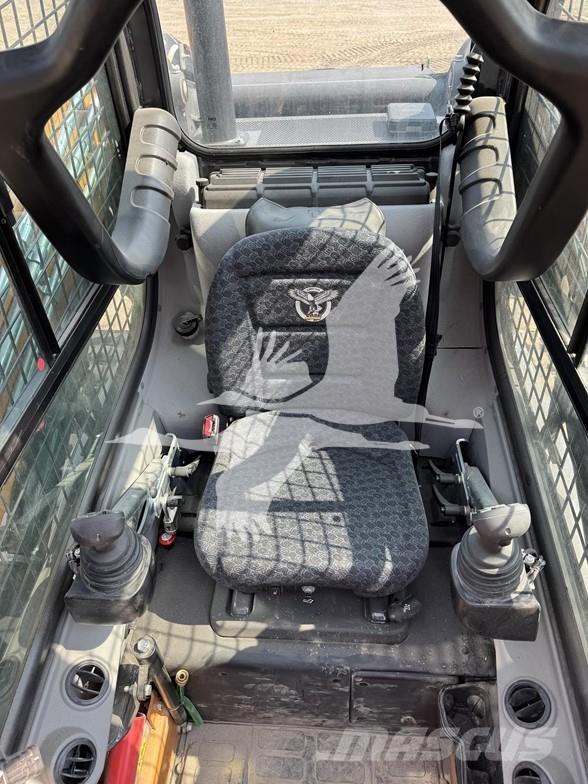 CASE TV450B Skid steer loaders