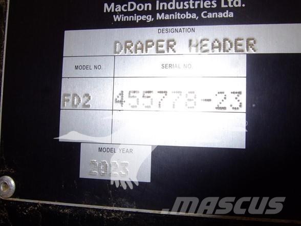 MAC DON FD250 Combine harvester heads
