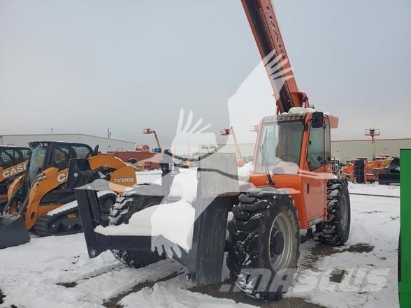 SkyTrak 10054 Telescopic handlers