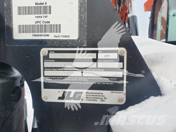 SkyTrak 10054 Telescopic handlers