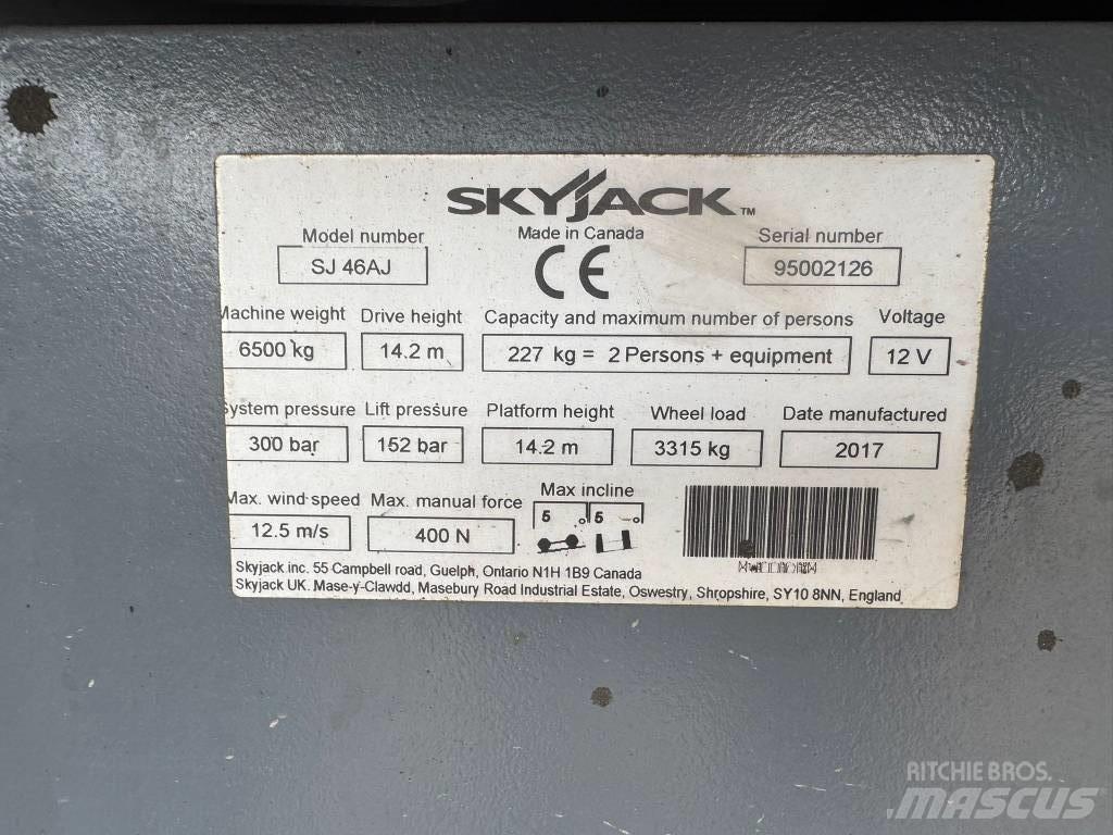 SkyJack SJ 46 AJ Articulated boom lifts