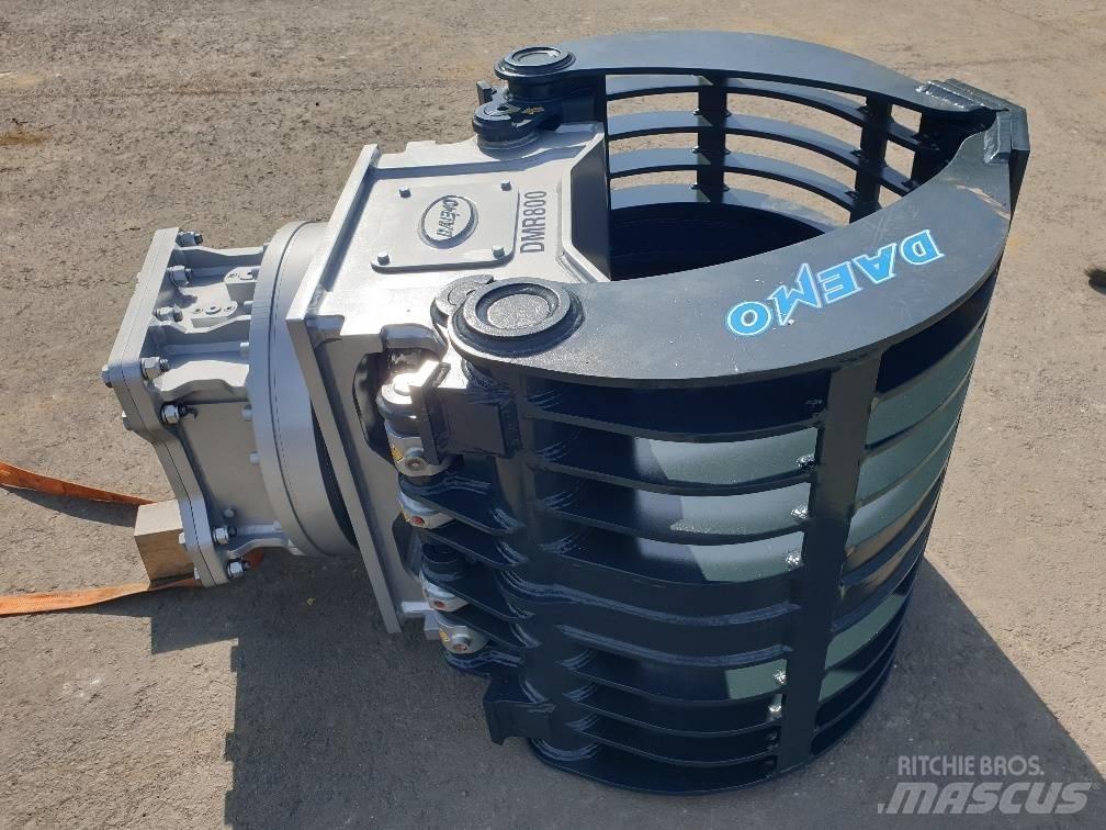 Daemo DMR 800 Grapples