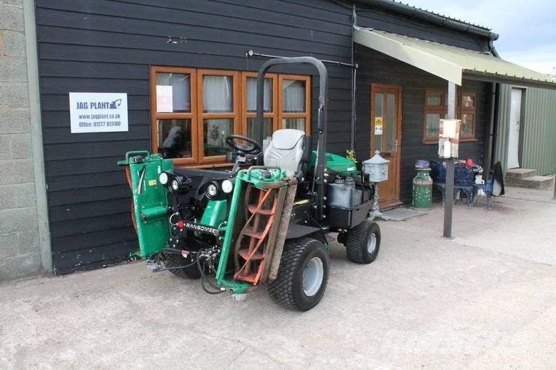 Ransomes Parkway3 Riding mowers