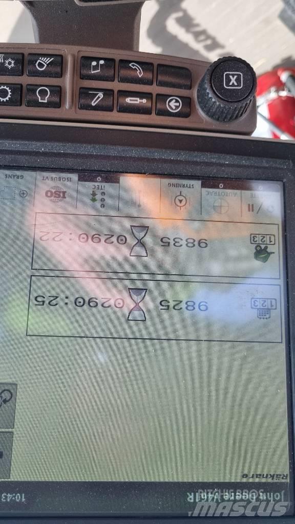 John Deere V461R Round balers