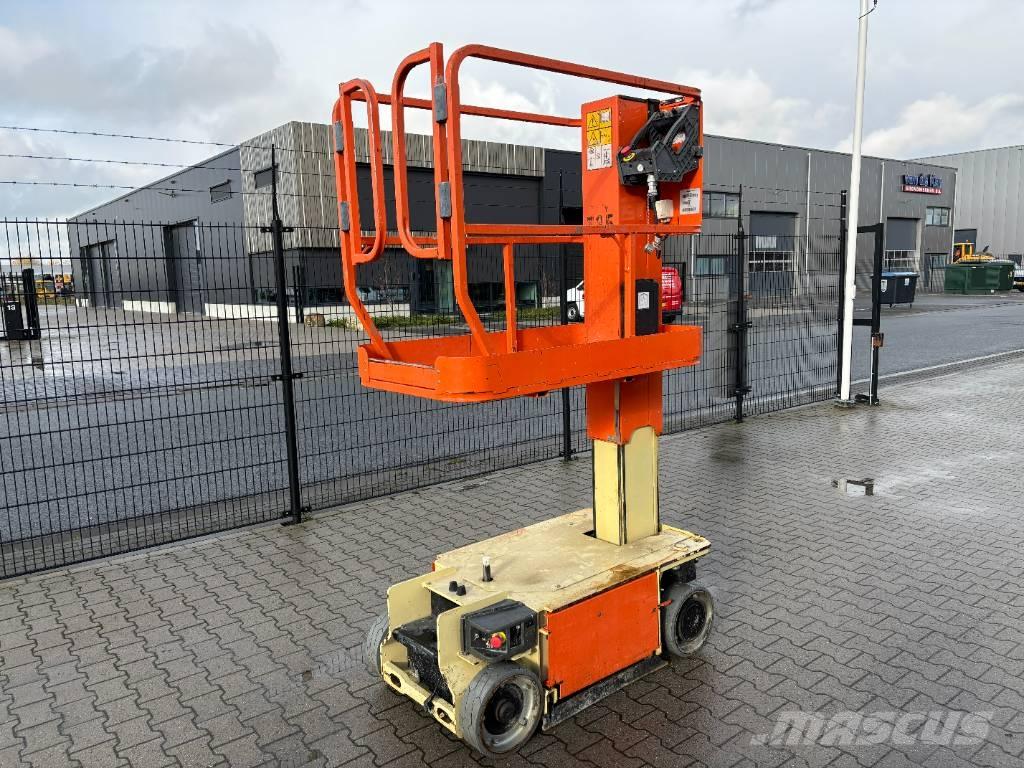 JLG 1230ES Vertical mast lifts