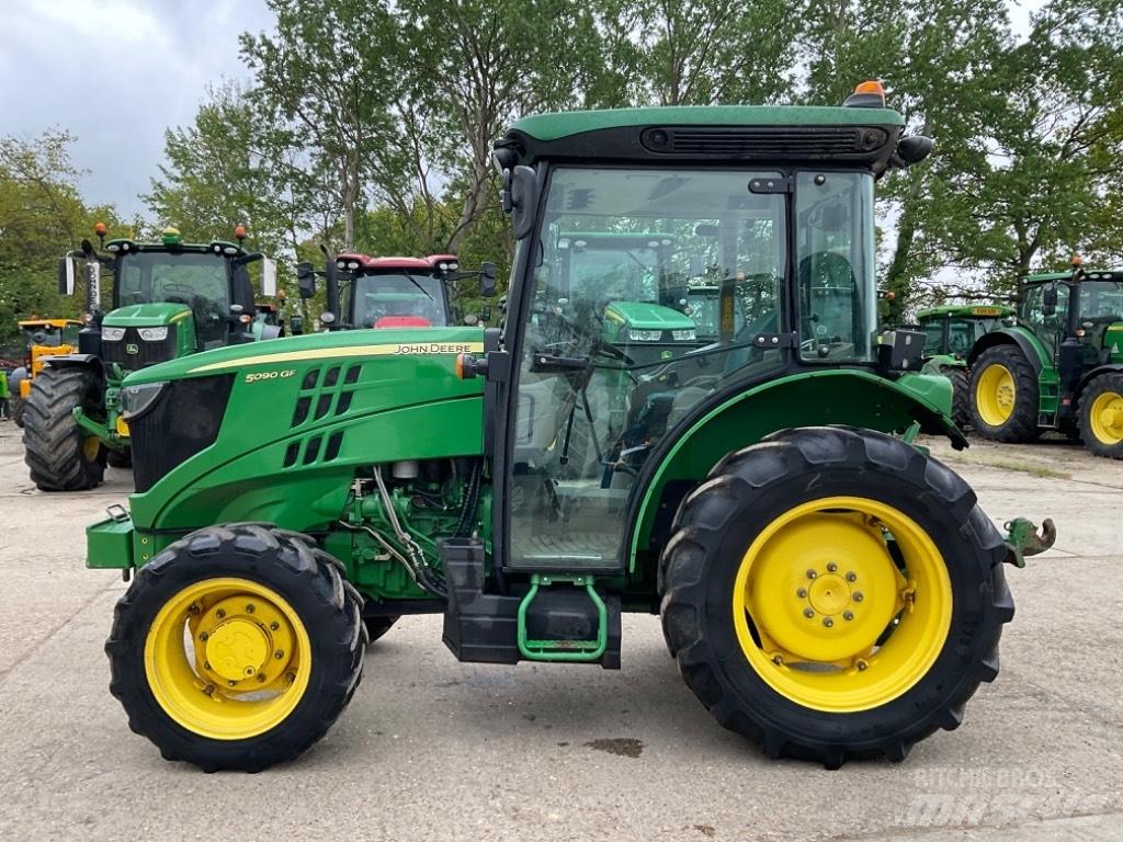 John Deere 5090 GF Tractors