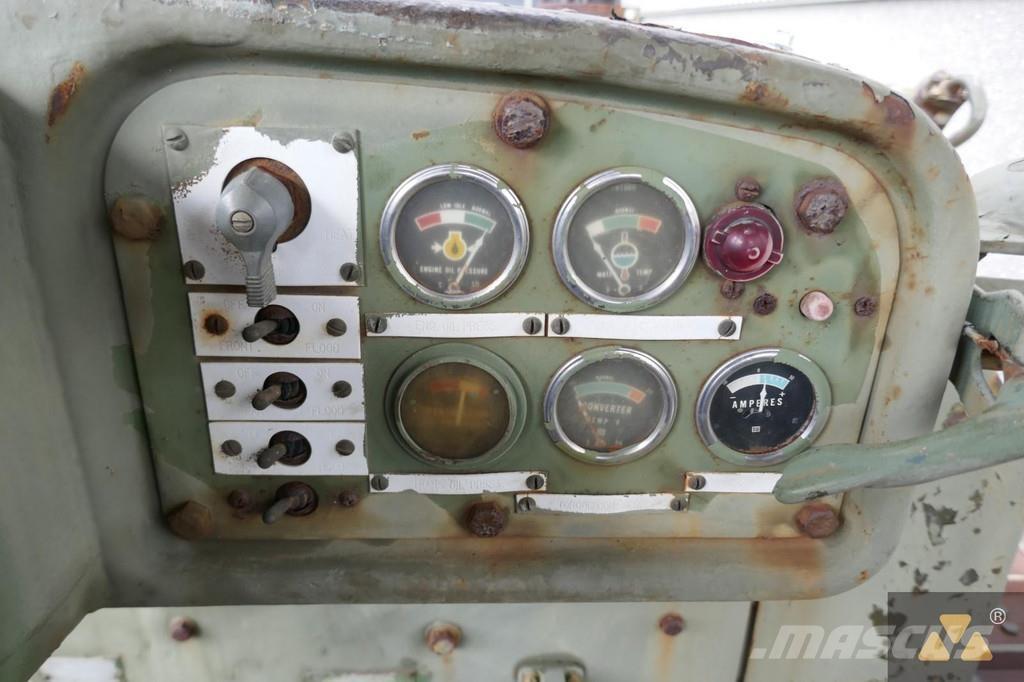 CAT D7F Ex-army Crawler dozers